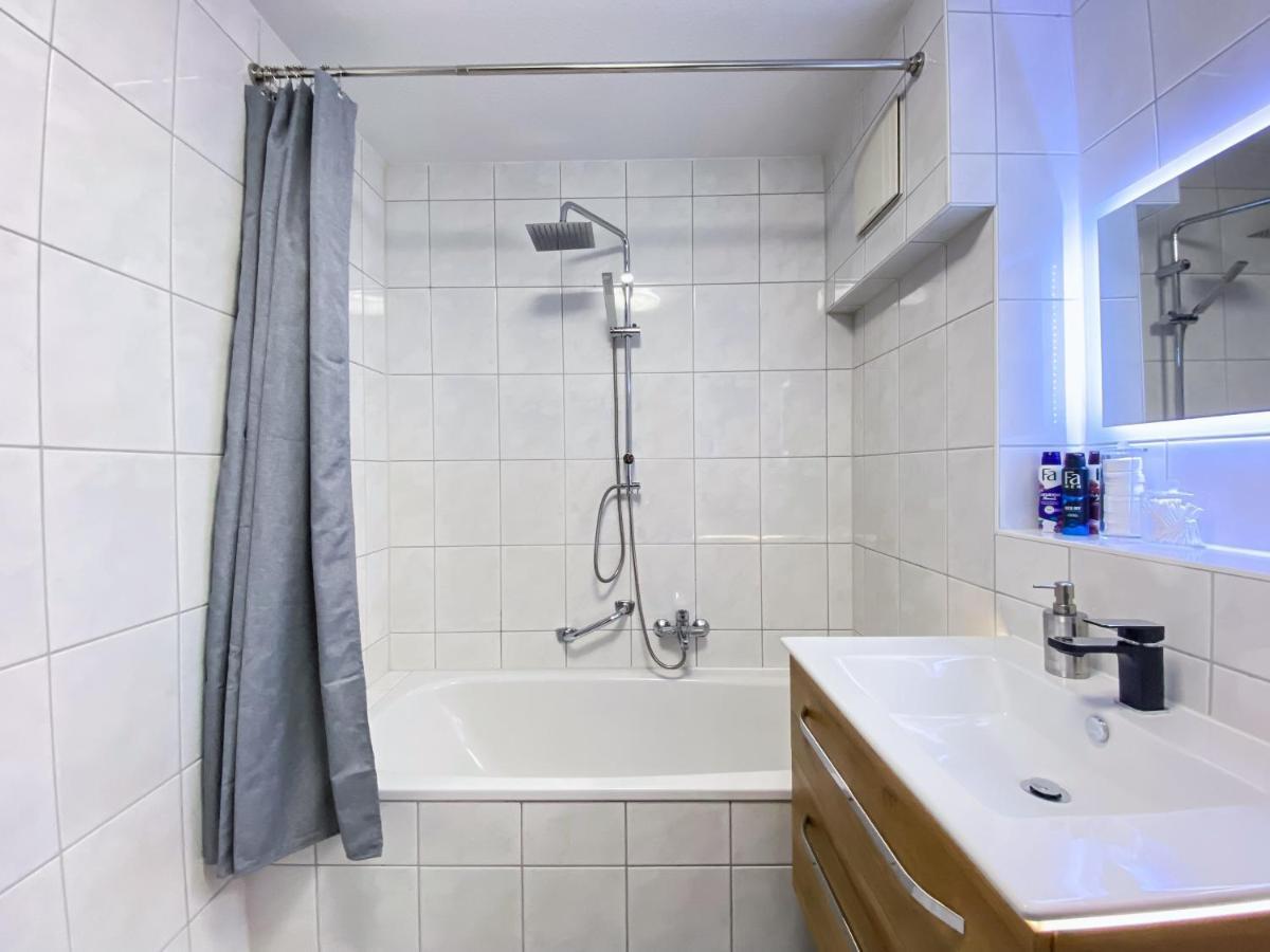 Wohlfuehl-Apartment Mit Kostenfreier Tiefgarage, Wifi & Terrasse Leipzig Luaran gambar